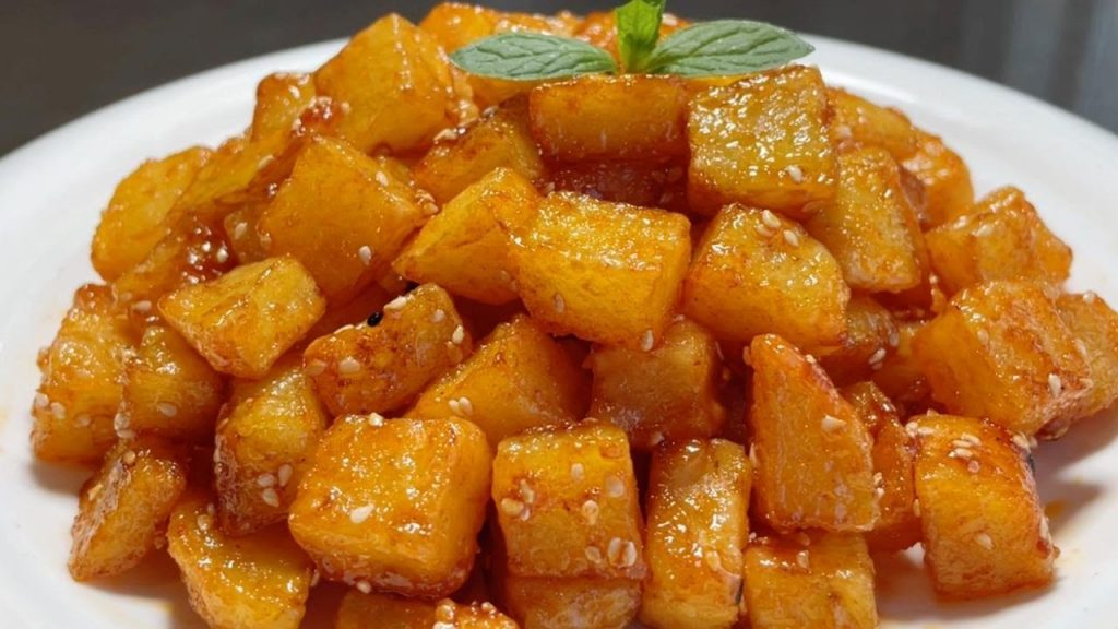 行政總廚教你土豆新做法,比肯德基薯條還香,蓬松嘎嘣脆,好香呀 【留意美食】#土豆新做法 #土豆 #薯條