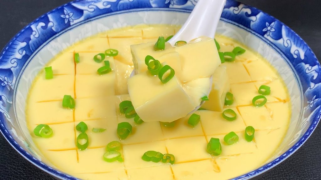 50年的老保姆教我蒸鸡蛋,蒸出来和豆腐一样嫩,完整无蜂窝【刘姐厨房 Magic Food】#美食 #蒸鸡蛋 #家常菜