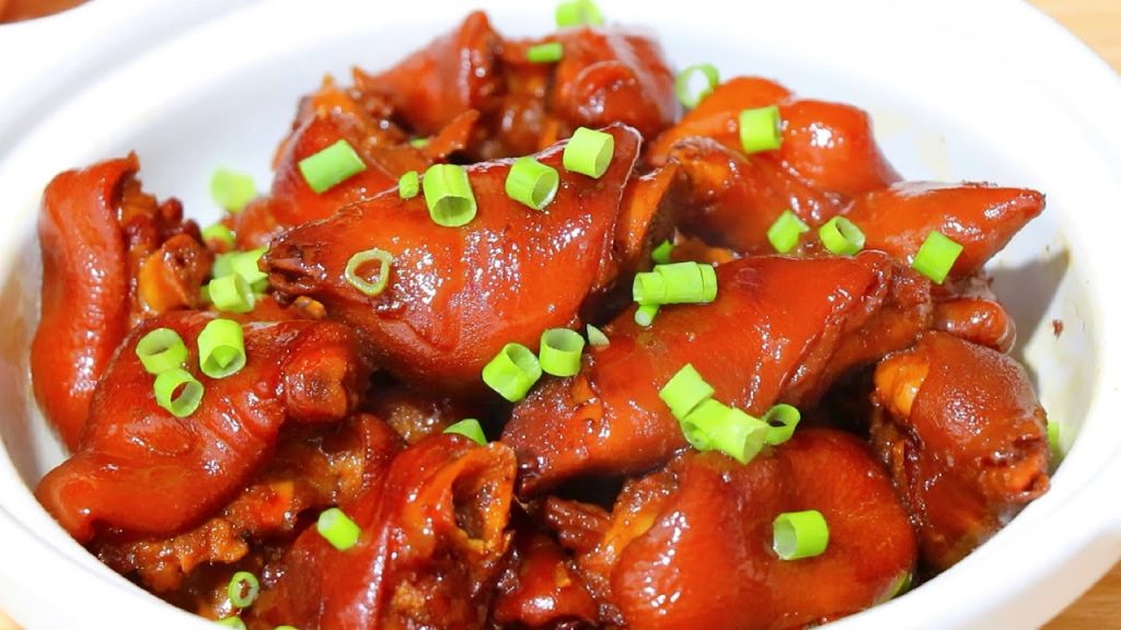 猪脚想要好吃,不要乱加大料,教你红烧猪脚做法,吃一次就忘不了【刘姐厨房 Magic Food】#猪脚 #猪脚做法 #家常菜