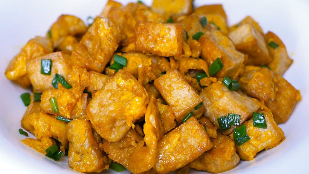 哈尔滨有名的酱油炒豆腐,饭店一盘就是几十元,大厨教你在家做Soy sauce tofu recipe