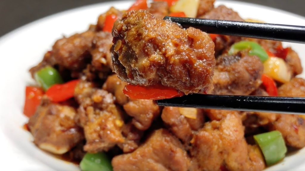 廚師長教你排骨的新做法,步驟詳細,香辣過癮開胃解饞【留意美食】#排骨 #排骨做法 #豬肉做法