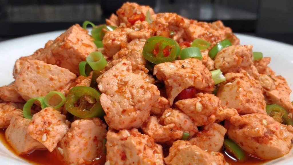 廚師長教你熱拌豆腐的家常做法,步驟詳細,軟嫩入味下酒又下飯【留意美食】#熱拌豆腐 #豆腐 #豆腐料理