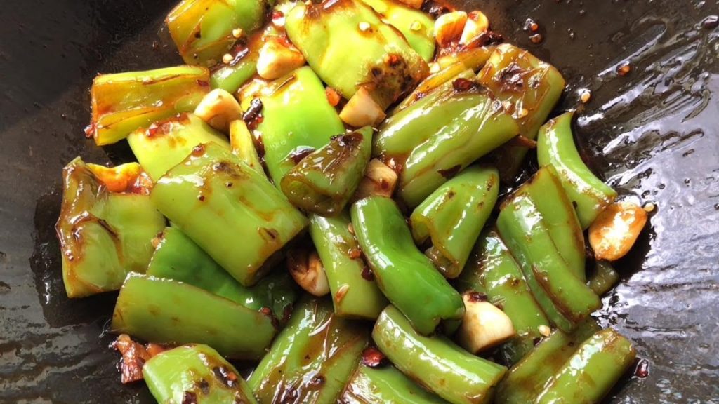 廚師長教你虎皮青椒的家常做法,步驟詳細,香辣入味下酒又下飯【留意美食】#虎皮青椒 #青椒 #青椒料理