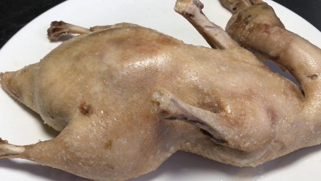 廚師長教你鹽水鴨的家常做法,步驟詳細,咸鮮適口香而不膩 【留意美食】#鹽水鴨 #鴨