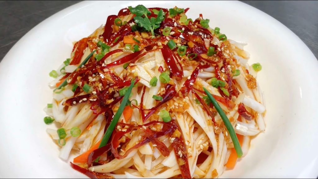 沒想到白菜這種做法這麼好吃,清脆爽口香辣開胃,上桌吃個精光【留意美食】#白菜 #涼拌白菜