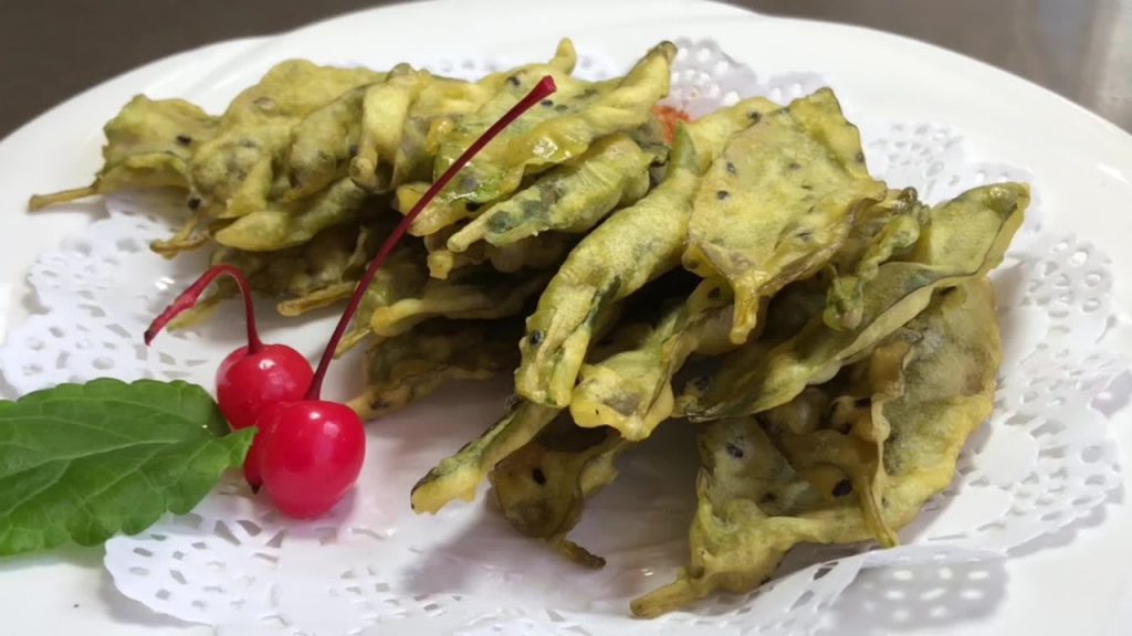 #美食 #抖音美食 廚師長教你特色食葉草魚的家常做法,步驟詳細 【留意美食】#葉草魚 #特色食葉草魚