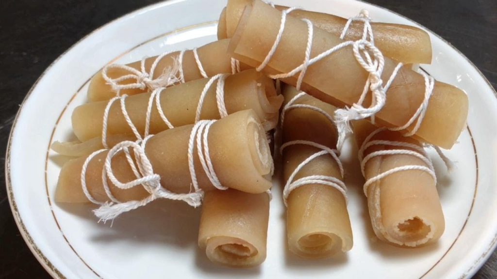 豬皮不要再熬豬皮凍了,用繩子一捆,奶奶教我幾十年秘制做法,香 【留意美食】#豬皮 #豬皮凍 #秘制做法