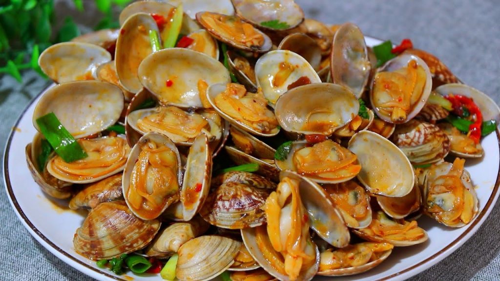 炒花蛤时,最忌直接焯水,沿海老做法,出锅鲜嫩入味,干净无沙粒【刘姐厨房 Magic Food】