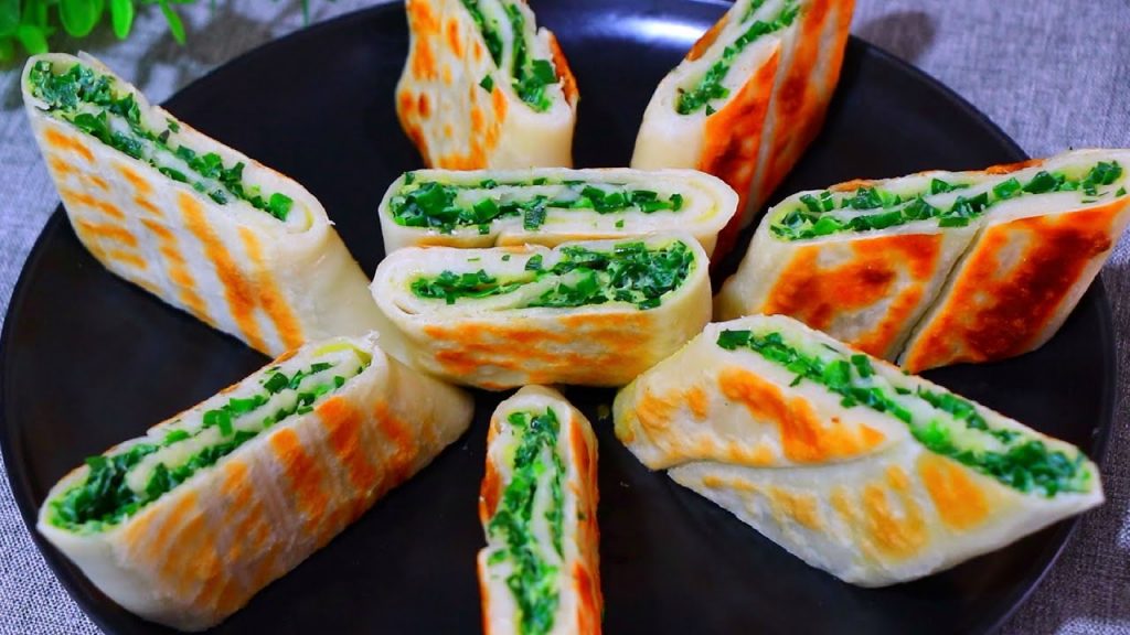 韭菜盒子这样做太香了,薄皮大馅,外酥里鲜,吃起来真过瘾【刘姐厨房 Magic Food】