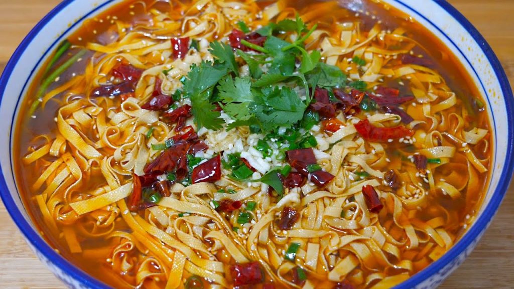 大厨教豆腐皮最好吃的做法,不用复杂的调料,味道比饭店的还香Bean curd skin recipe