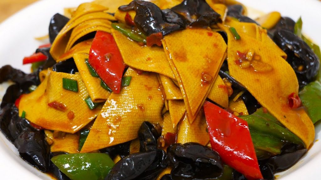 豆腐皮这个做法太好吃了,我家一周吃6次,上桌就光盘,太香了!Bean curd skin recipe