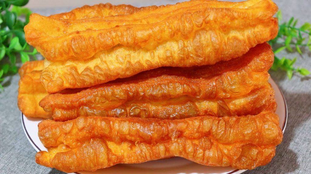 油条不用出去买了,告诉你最简单的配比,自己在家做,蓬松酥脆【刘姐厨房 Magic Food】