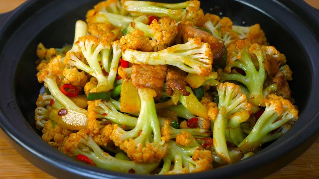 花菜有人焯水,有人直接炒,难怪不好吃,看饭店大厨是如何做的Griddle Cauliflower Recipe