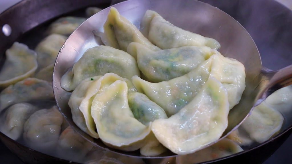 菠菜包饺子,原来这么好吃,教你调馅方法,一口一个真香【刘姐厨房 Magic Food】