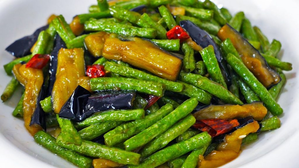 1把豆角2个茄子,教你豆角茄子最好吃做法,鲜嫩入味,吃完还想吃Eggplant and Beans Recipe