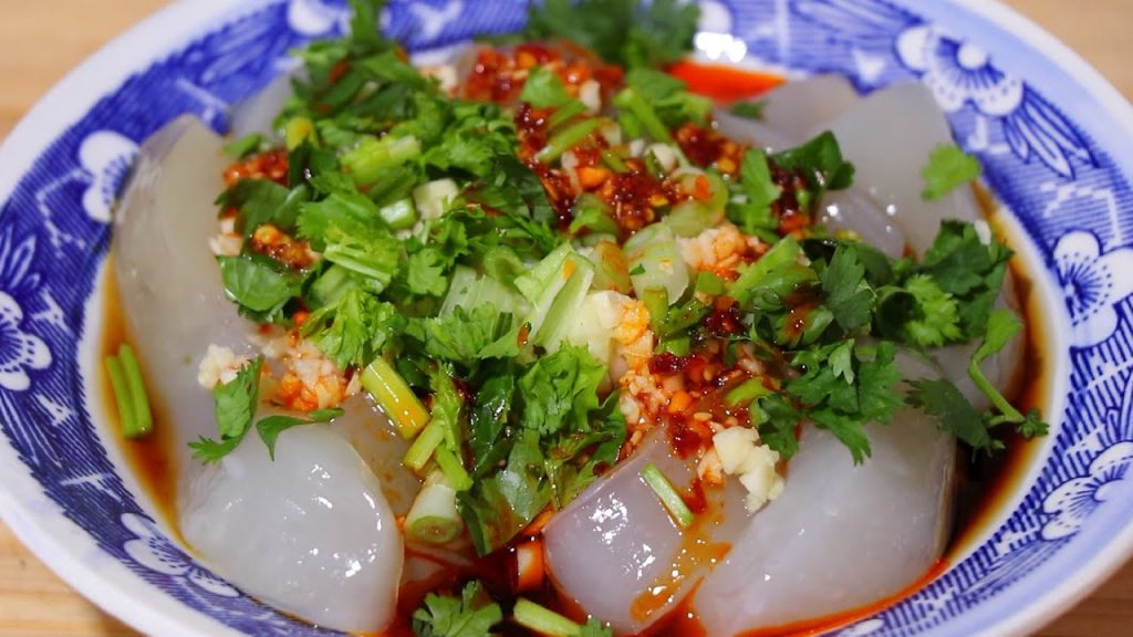 用6个土豆,教您做土豆凉粉,q弹劲道,比凉皮柔软好吃,人人都会做【刘姐厨房 Magic Food】