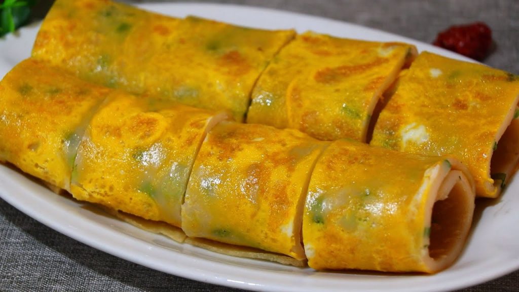 早餐鸡蛋饼懒人做法,不放一滴油,蓬松柔软真香,轻松搞定早餐【刘姐厨房 Magic Food】