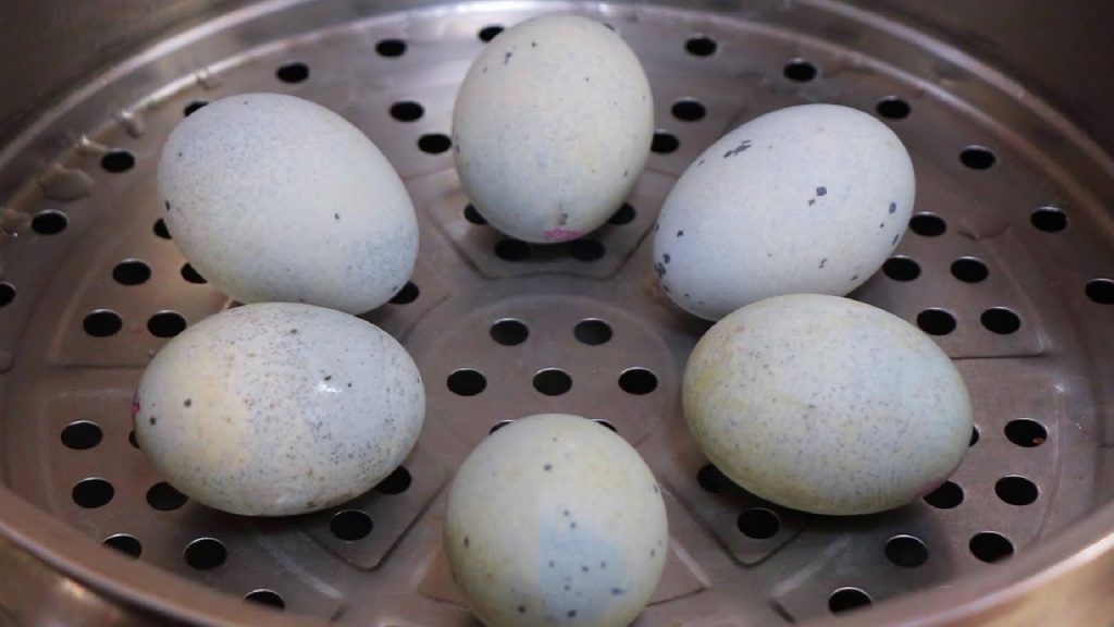 皮蛋放鍋裏蒸一蒸,飯店賣48元,在家做只要8元,招待客人有面子【劉姐廚房 Magic Food】