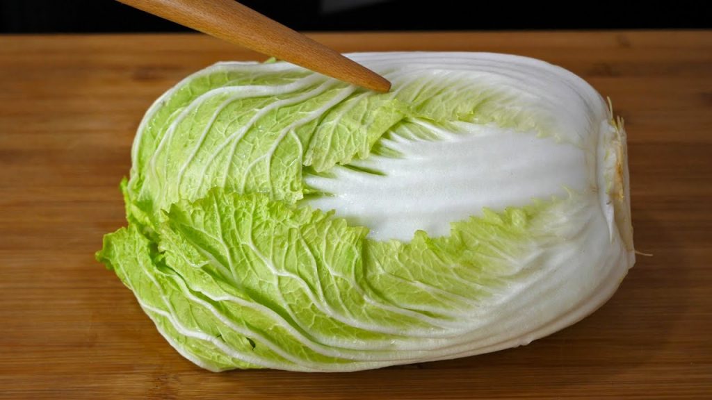 炒白菜时,马上下锅是大错!大厨教你一招,鲜嫩爽脆不出水Stir-fry cabbage skills