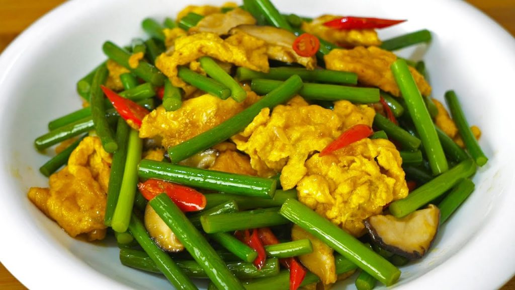 炒蒜苔时,最忌焯水和直接炒了,教你一招,脆嫩入味,营养不流失Garlic Moss Recipe