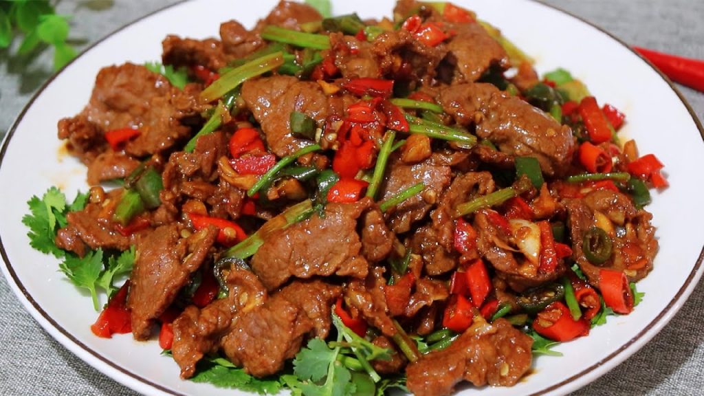 飯店裏火爆的小炒牛肉為啥那麽好吃?大廚教你技巧,簡單又實用【劉姐廚房 Magic Food】