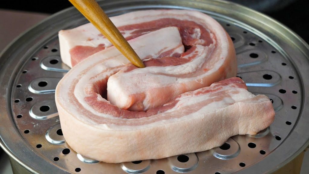 我家五花肉从不红烧,放锅里蒸一蒸,上桌就是大硬菜,实在太香了Pork recipe