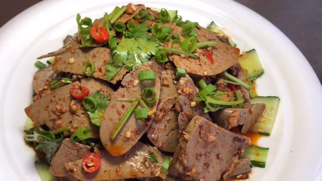 大廚教你涼拌豬肝的做法,講解詳細,香辣入味下酒又下飯【留意美食】