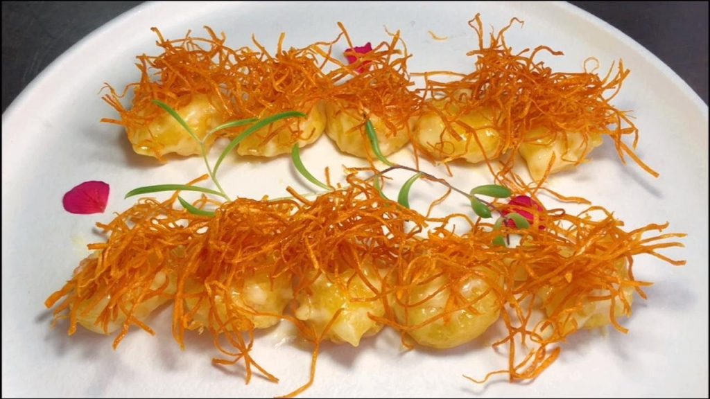 大廚教你特色菜金絲蝦球的做法,講解詳細,外脆里軟老少皆宜 【留意美食】#金絲蝦球 #蝦球料理 #蝦仁食譜