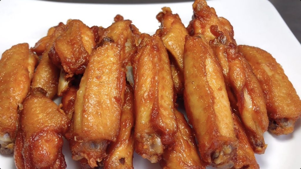 廚師長教你奧爾良雞翅的家常做法,步驟詳細,香嫩入味下酒又下飯【留意美食】