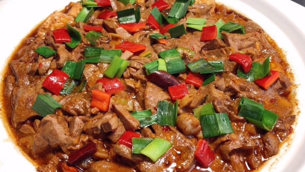 廚師長教你砂鍋豆腐豬肝家常做法,步驟詳細,鮮嫩多汁下酒又下飯【留意美食】#砂鍋豆腐豬肝 #砂鍋豆腐 #豬肝料理