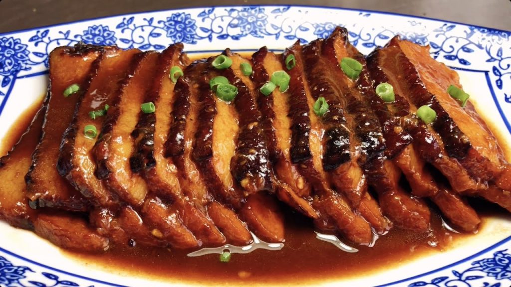 廚師長教你虎皮燜肉的家常做法,步驟詳細,肥而不膩下酒又下飯