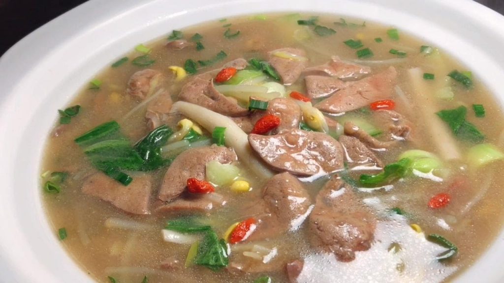 廚師長教你豬肝湯的家常做法,步驟詳細,湯鮮味濃滑嫩不腥【留意美食】#豬肝湯 #豬肝料理