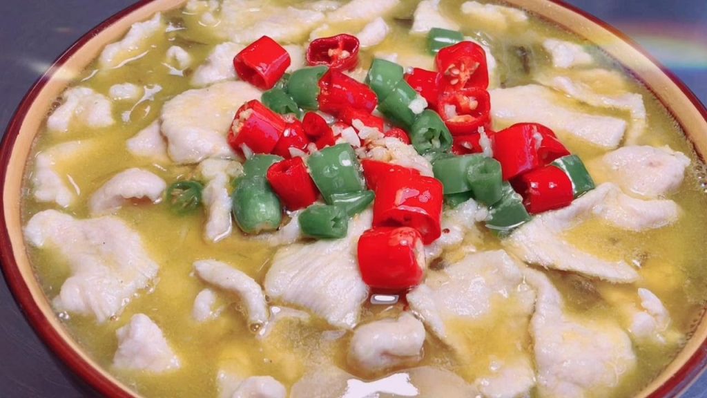 廚師長教你酸湯里脊的家常做法,步驟詳細,酸辣開胃下酒又下飯 【留意美食】#酸湯里脊做法 #酸湯里脊料理 #酸湯里脊食譜