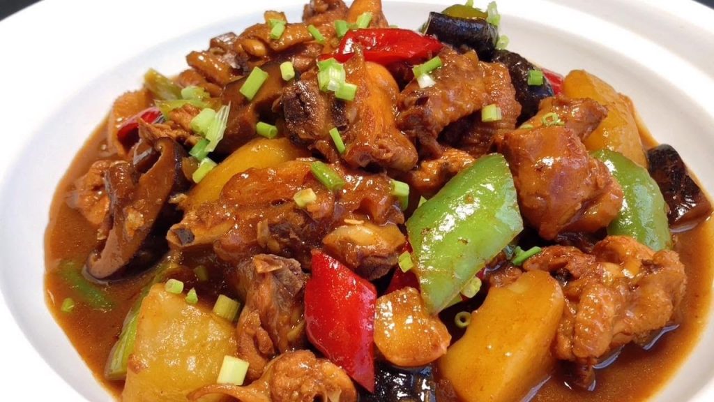 廚師長教你黃燜雞的家常做法,步驟詳細,鮮香滑嫩下酒又下飯 【留意美食】#黃燜雞 #雞料理 #黃燜雞做法