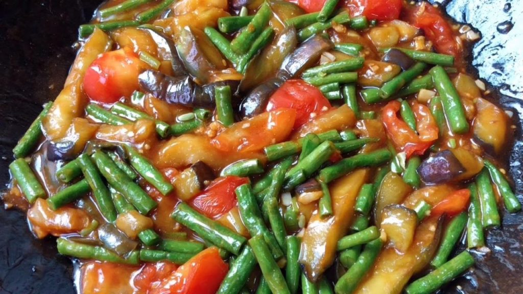 廚師長教豇豆茄子西紅柿家常做法,步驟詳細,軟爛入味下酒又下飯 【留意美食】#豇豆茄子西紅柿 #茄子西紅柿食譜