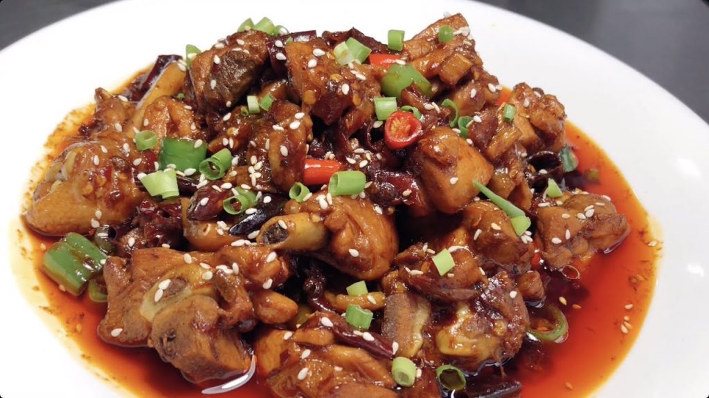 這才是火鍋雞最正宗的做法!飯店廚師長教你詳細的做法,麻辣鮮香,超級下飯! Braised hot pot chicken
