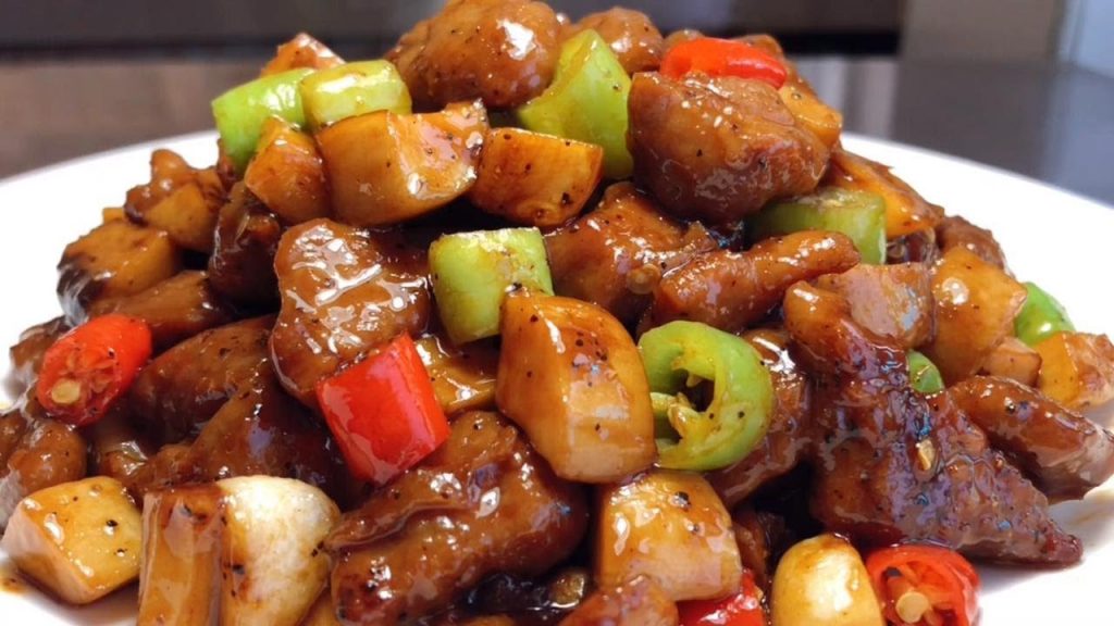 這才是牛肉最好吃的做法,大廚教你技巧,鮮嫩多汁上桌都搶光吃【留意美食】#牛肉 #牛肉料理 #牛肉做法