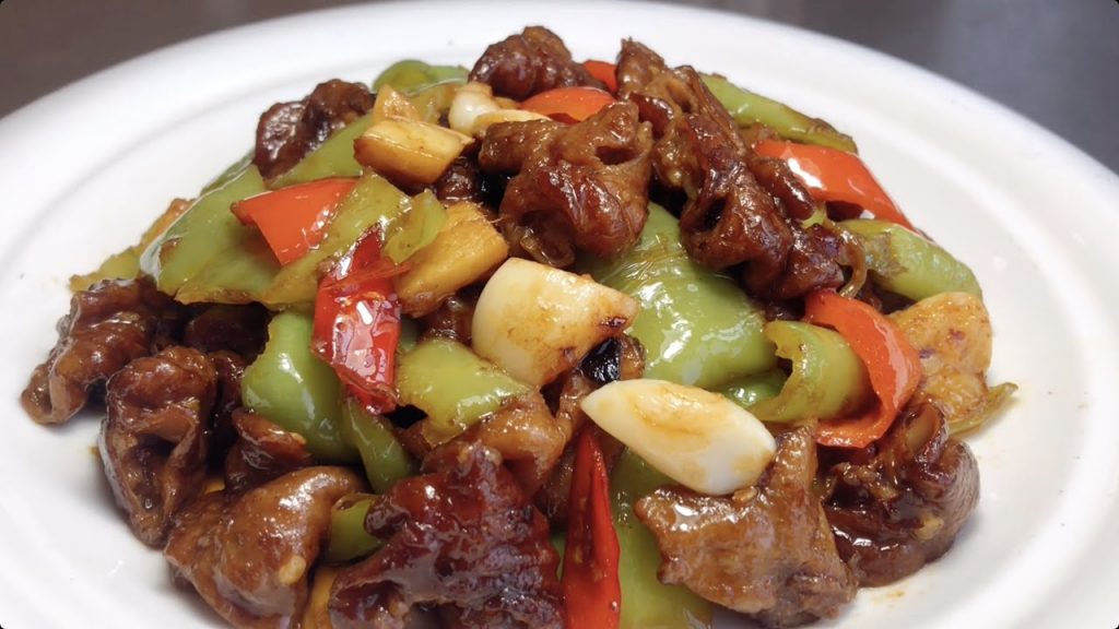 這才是肥腸最好吃的做法!簡單又入味,大廚來教你技巧!一個字!爽! #辣炒肥腸【留意美食】