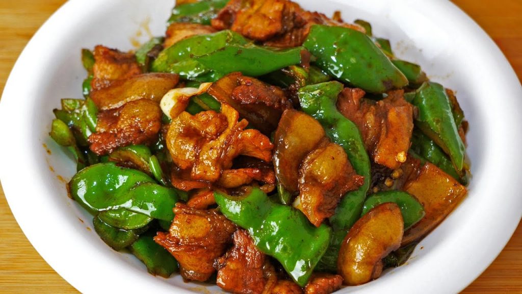 辣椒炒肉到底先炒辣椒還是先炒肉,很多人做錯了,大廚教正確做法Fried Pork with Chili