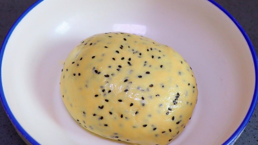 面粉创意新吃法,个个空心,比油条还香,3分钟一锅,做法简单【小诺厨房 VS刘姐厨房 Magic Food】