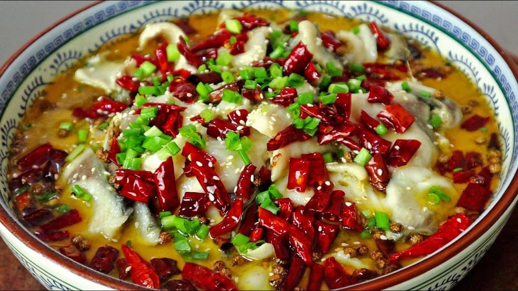 专业大厨教你酸菜鱼正宗做法,鱼肉滑嫩,酸菜爽口,超级下饭Sauerkraut fish