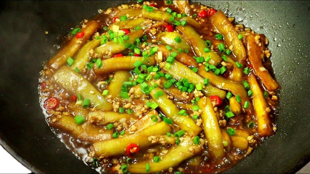 爱吃茄子的要收藏,不用油炸,鲜香下饭不油腻,上桌就扫光eggplant