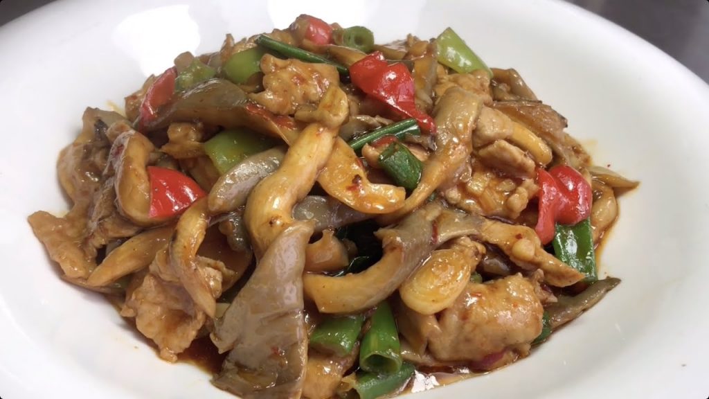 【平菇炒肉】怎麼做才好吃?大廚教你美味的技巧,滑嫩鮮香!下酒又下飯