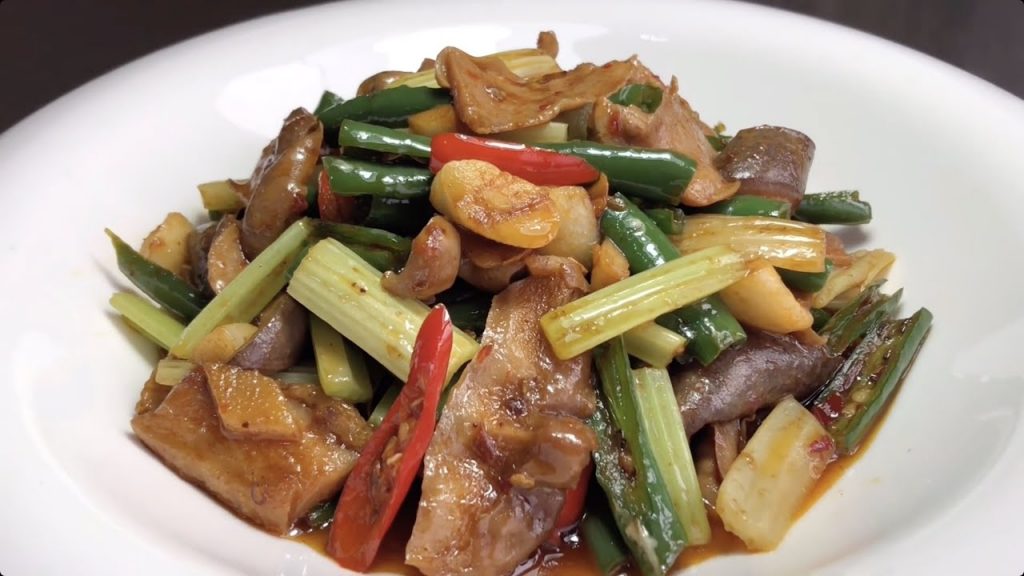 大廚教你炒豬肚的好吃的秘密做法,香辣入味,真解饞,太下飯了