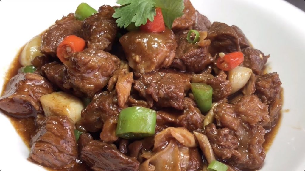 湖北菜“紅燜牛腩”怎麼做好吃?大廚教你好吃技巧,做出來軟爛入味,下酒又下飯!Braised Beef Brisket