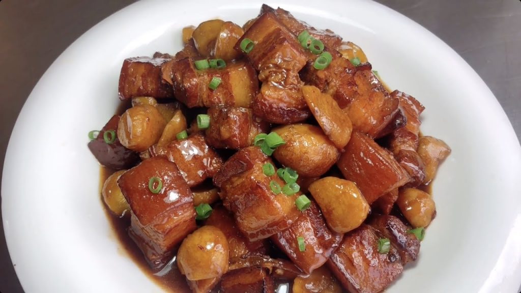 這才是“板栗紅燒肉”正確的做法,四川大廚教你飯店好吃的技巧,軟糯入味一鍋不夠吃!Braised Pork with Chestnut