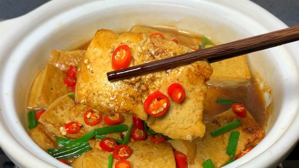 豆腐好吃的家常做法,用料簡單,蔥香濃郁,3碗米飯是標配【劉姐廚房 Magic Food】#家常豆腐 #豆腐做法