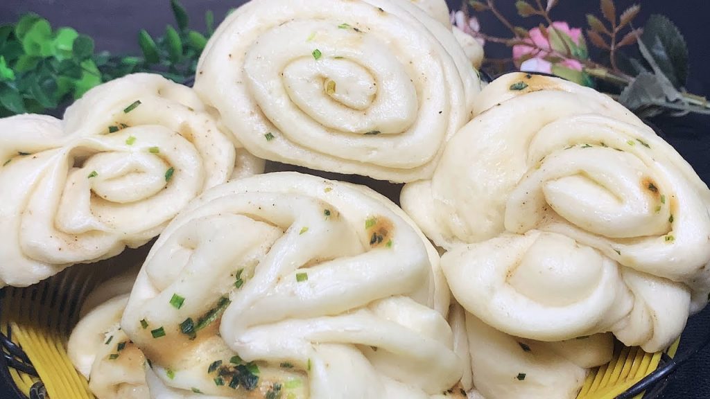 发面蒸花卷,很多人都做不对,教你酒店的做法和配方,简单又实用【刘姐厨房 Magic Food】#面食 #花卷