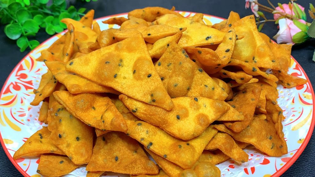 自己在家炸麻叶,简单易学,焦香酥脆,全家人都喜欢吃【刘姐厨房 Magic Food】#零食