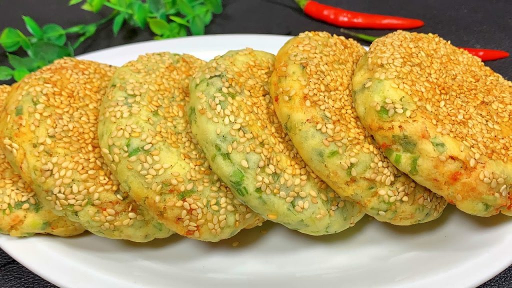 1碗面粉,1把韭菜,做美味早餐,比包子简单,比馒头好吃,香【刘姐厨房 Magic Food】#面食 #早餐